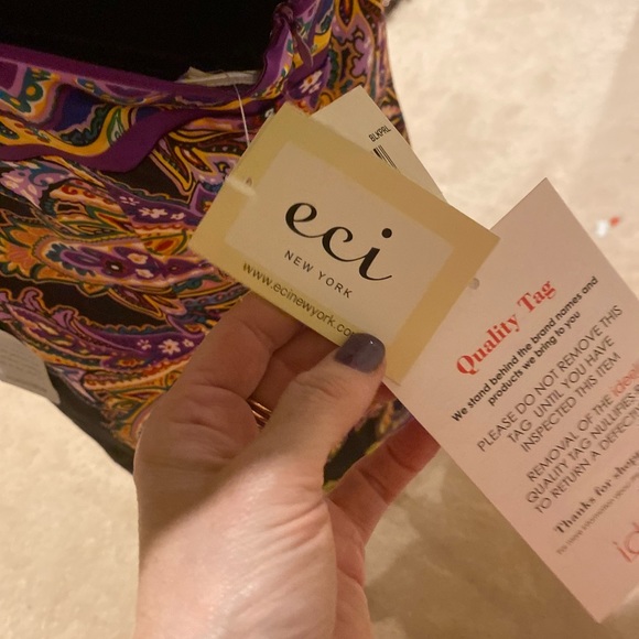 ECI new york.  Fun and flirty dress.  Perfect for summer - Picture 2 of 5